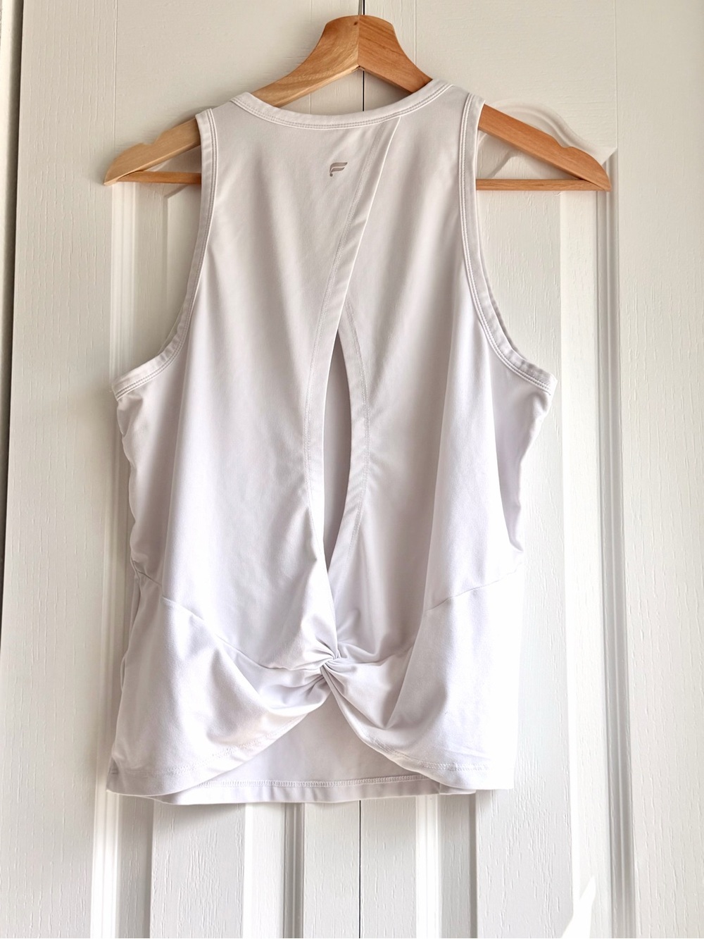 Fabletics White Athletic Tank - Picture 2 of 5
